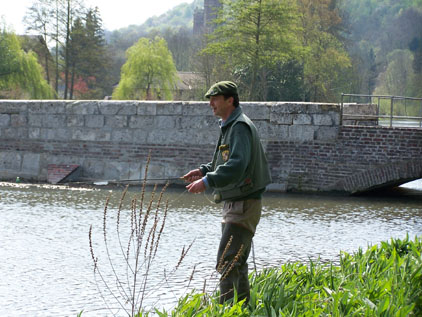 Fly fishing the chalk stream "Andelle"